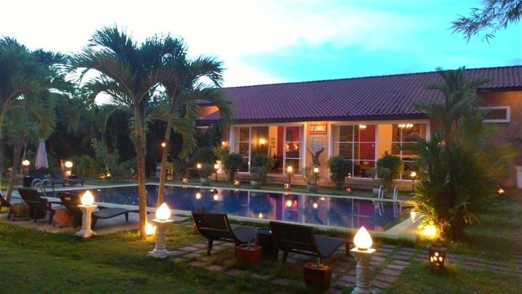 Pictory Garden Resort Sattahip Exterior foto