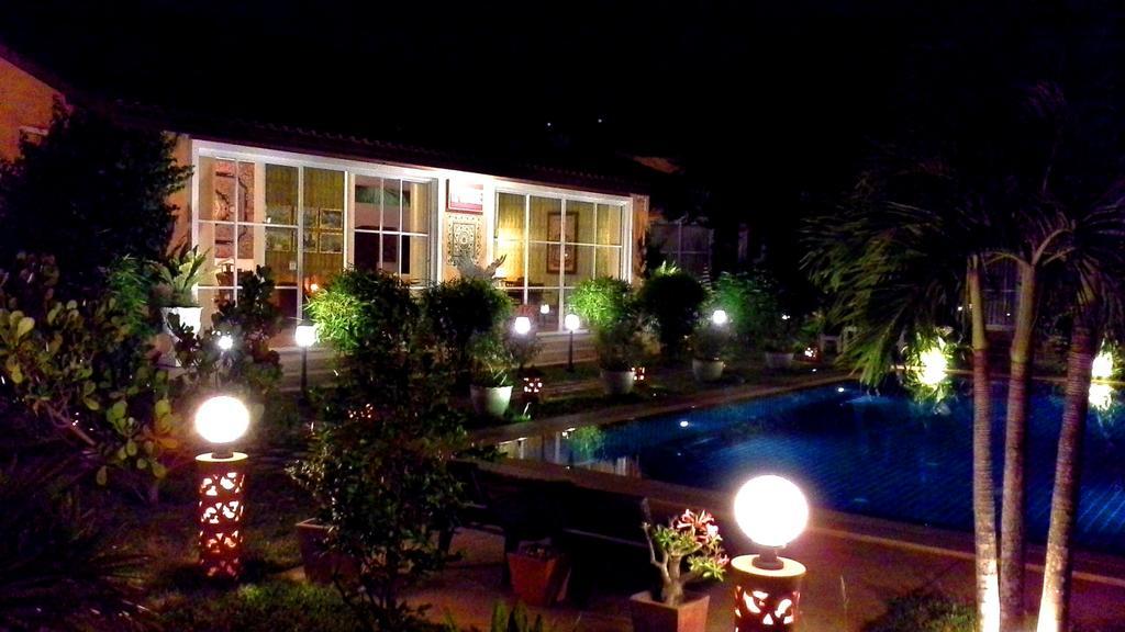 Pictory Garden Resort Sattahip Exterior foto