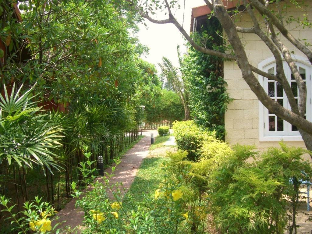 Pictory Garden Resort Sattahip Exterior foto