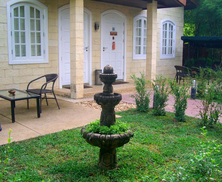 Pictory Garden Resort Sattahip Exterior foto