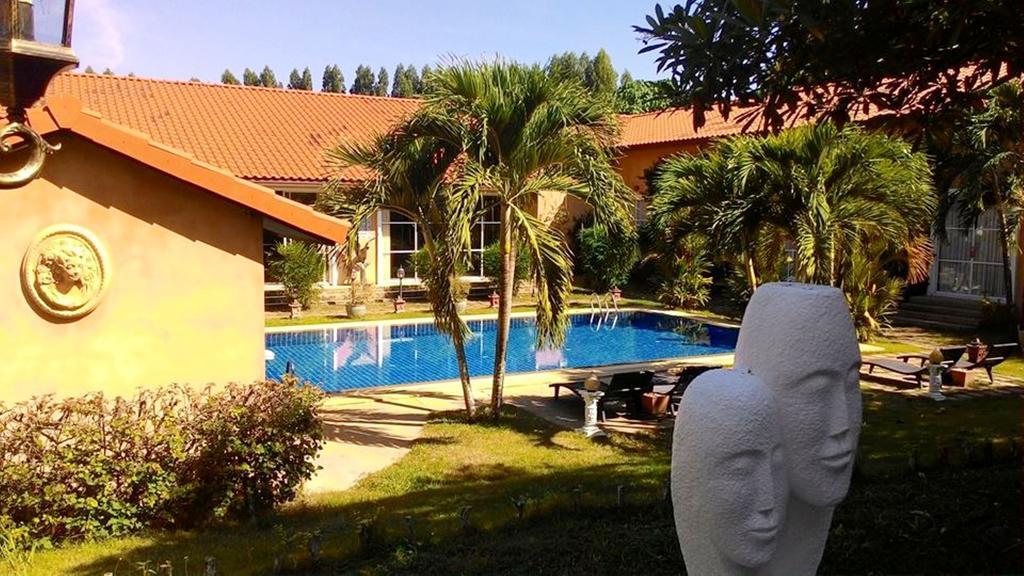 Pictory Garden Resort Sattahip Exterior foto